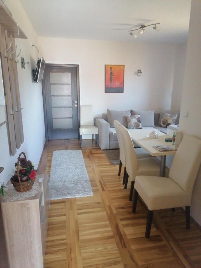 Apartmani Tarsko Sunce Kaludjerske Bare Exterior foto