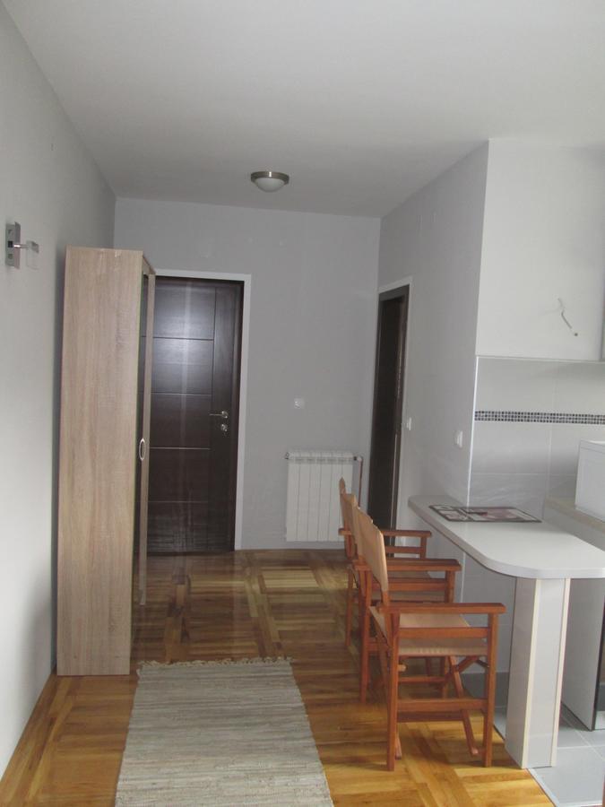 Apartmani Tarsko Sunce Kaludjerske Bare Exterior foto